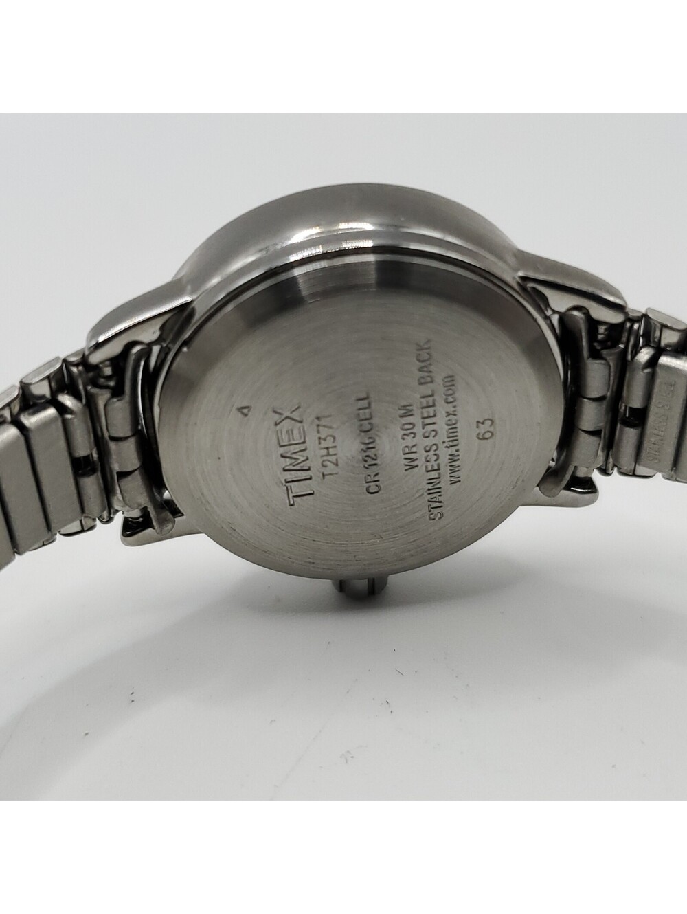 Timex Indiglo White Date Dial Womens Watch 25mm Silver Stretch Band New Battery - Picture 14 of 15